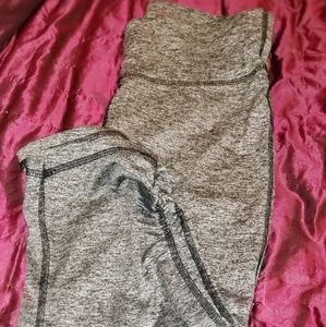 Xersion Capri Workout Leggings